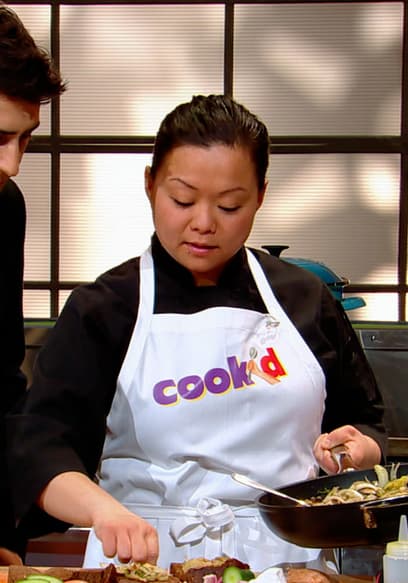 Watch Cook'd S01:E15 - Block Party - Free TV Shows | Tubi