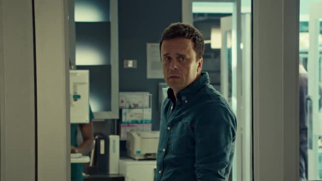 S03:E08 - The Heartbreak Kid