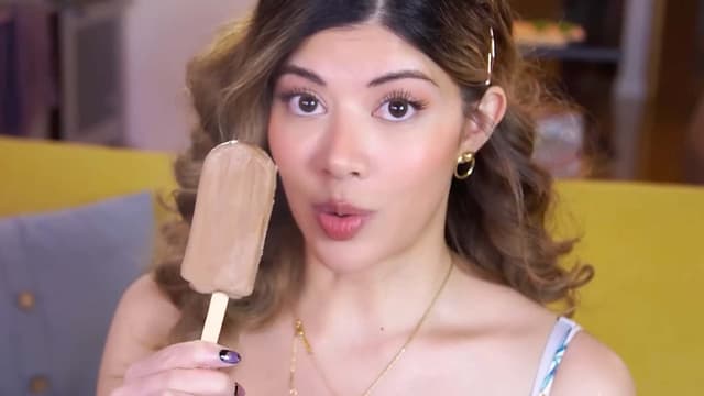 S01:E08 - Edible Food Art - Satisfying Drinks & Testing the Strawberry Bugs Hack