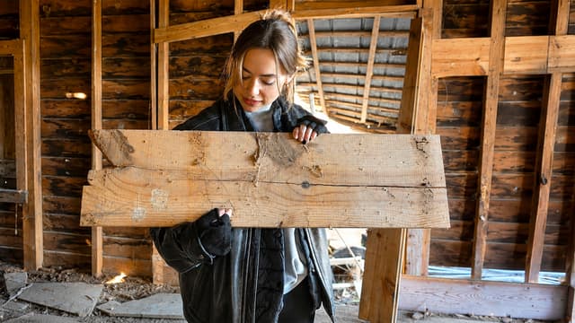 S01:E05 - Salvaged & Saved