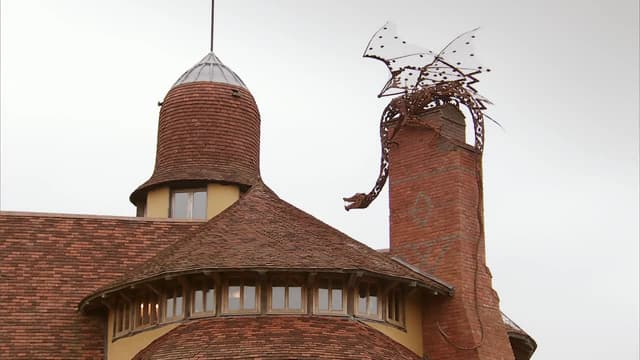 S03:E03 - Dragon, Spaceship, Teepee