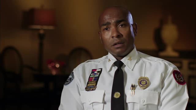 S06:E02 - Risky Rendezvous