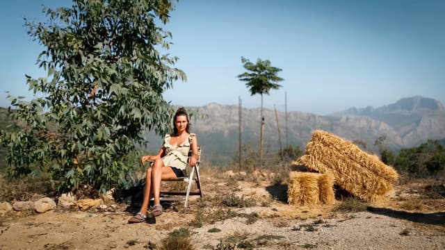 S01:E01 - 2 Years Alone Off-Grid