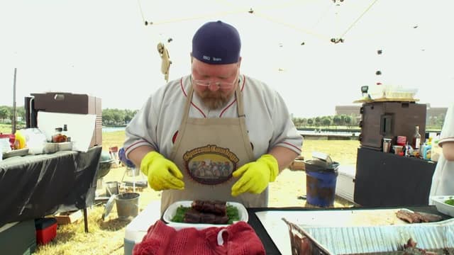 S06:E04 - Smoking in Memphis