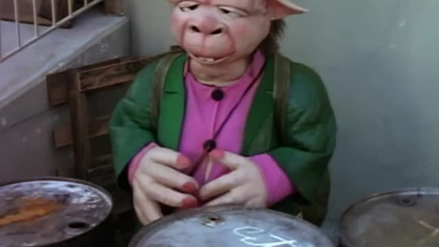 S01:E09 - For Whom the Bell Trolls