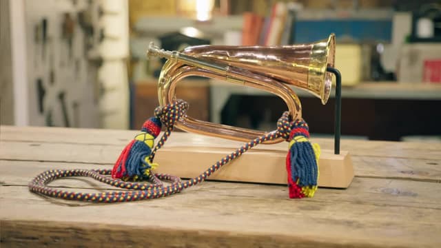 S08:E42 - Bugle, Mum's First Shoes, Matchstick Clock