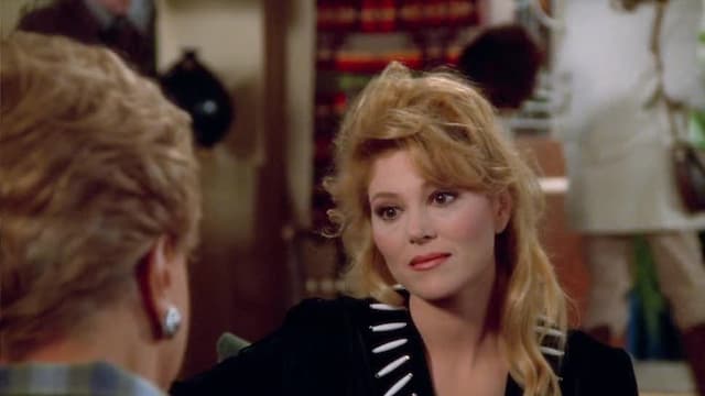 Watch Murder, She Wrote S12:E16 - Track of a Soldier - Free TV Shows | Tubi