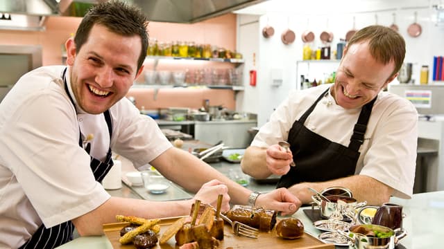 S06:E23 - South West Main