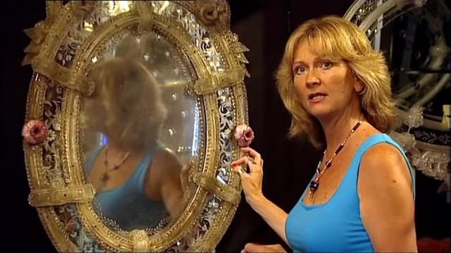 S01:E07 - The World's Best Homes