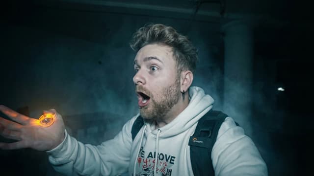 S01:E06 - Overnight at the Waverly Hills Asylum