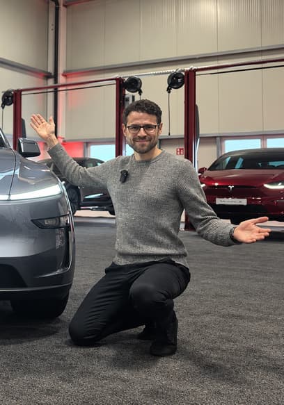 Affiche de S01:E15 - Tesla Model Y Juniper: The Segment Leader Evolves