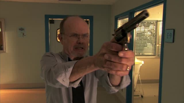 S01:E18 - Hot Enough for You?