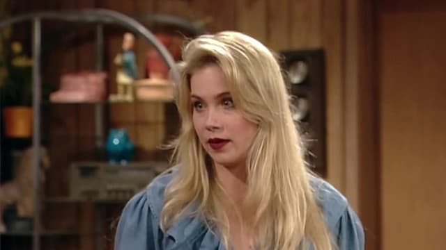 S07:E06 - Frat Chance