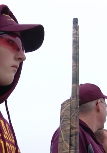 S01:E06 - Dove Hunting in Minnesota poster