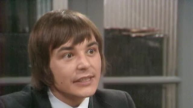 S01:E19 - Devon Is Lovely at This Time of Year