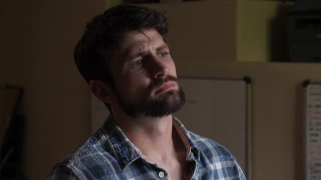 S01:E01 - Pilot