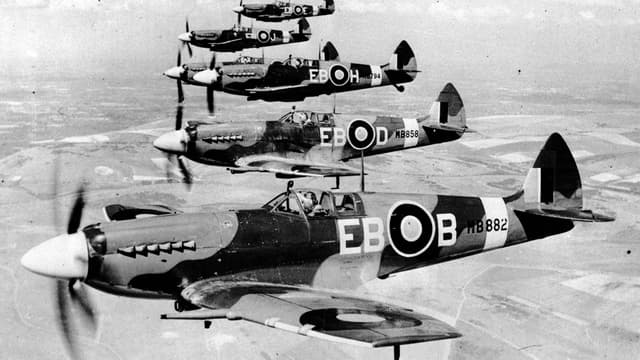 S03:E04 - The Battle of Britain