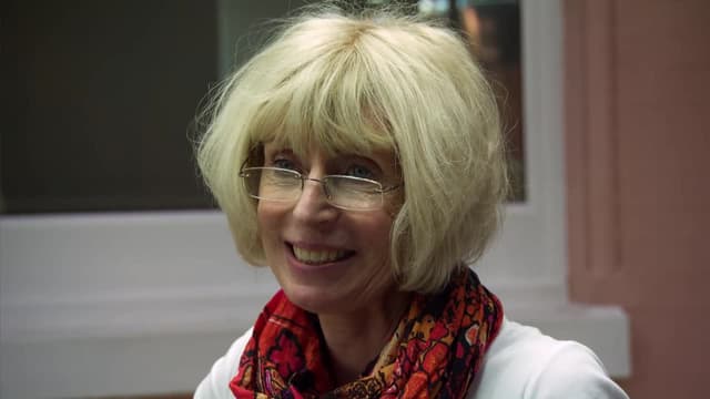 S03:É06 - S03:E06 - Adrian Chiles, Siân Phillips and Phil Davis