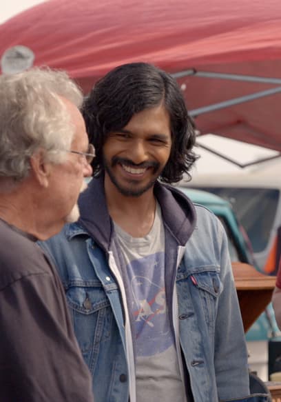 S01:E01 - Bohus and Shaun Buy a Jukebox poster