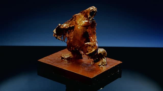 T03:C04 - S03:E04 - Roswell and Poltergeist