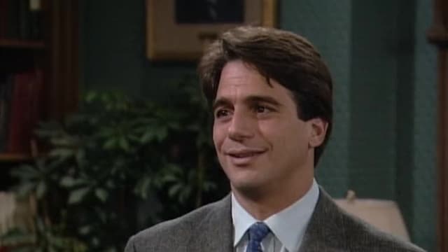 S07:E19 - Let Her Tell You 'Bout the Birds and the Bees