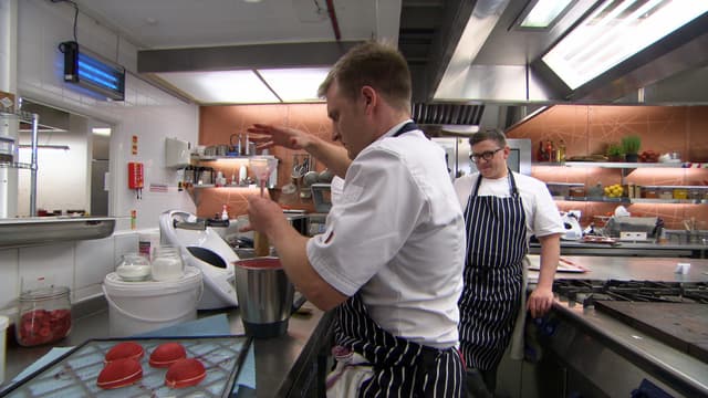 S11:E19 - Wales Dessert