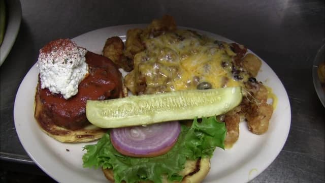 S02:E01 - Chowdown Countdown 101-81