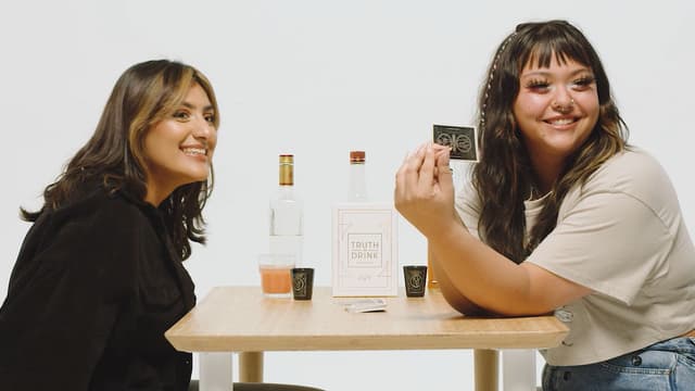 S01:E08 - Blind Dates, Blurry Vision