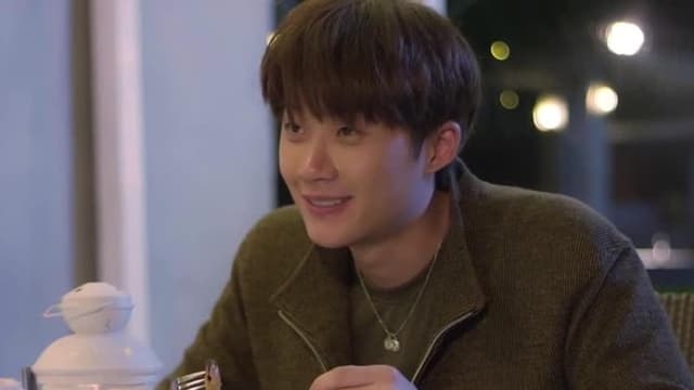 S02:E01 - Bleeding Love