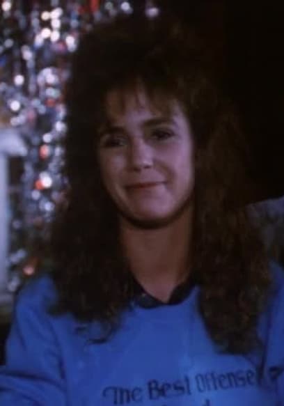 S01:E33 - It Could Have Been Worse, She Coulda Been a Welder poster