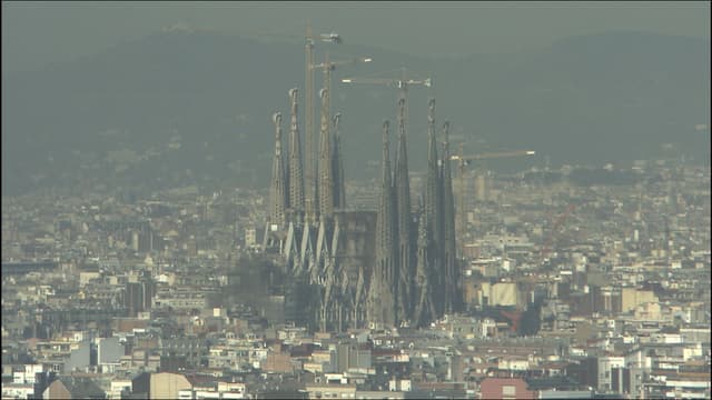 S01:E10 - Barcelona & Berlin