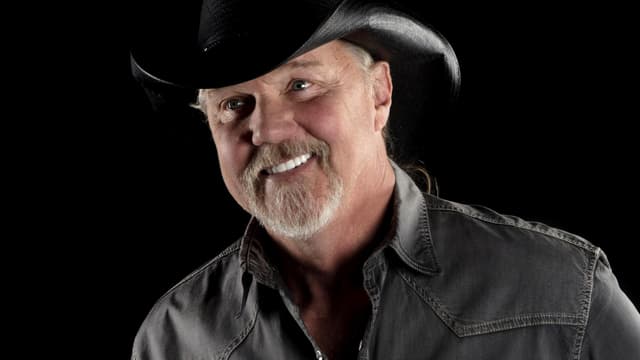 S01:E02 - Trace Adkins