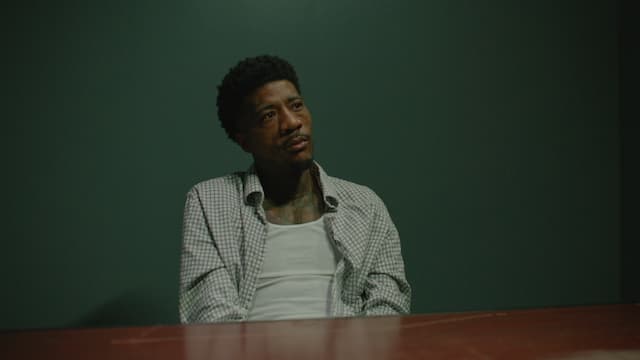 S01:E04 - Lights, Camera, Murder