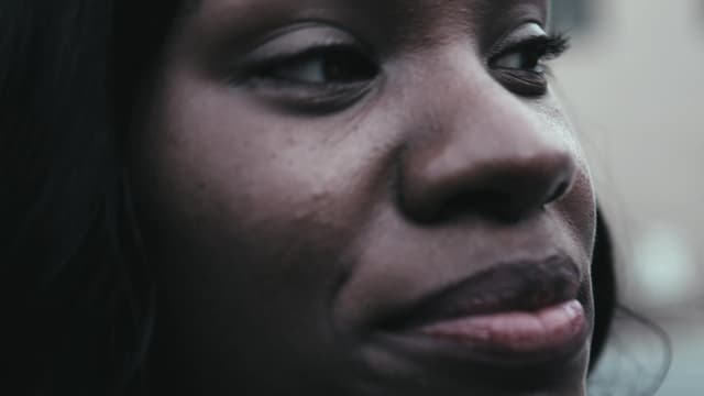 S01:E02 - Handsome Devil