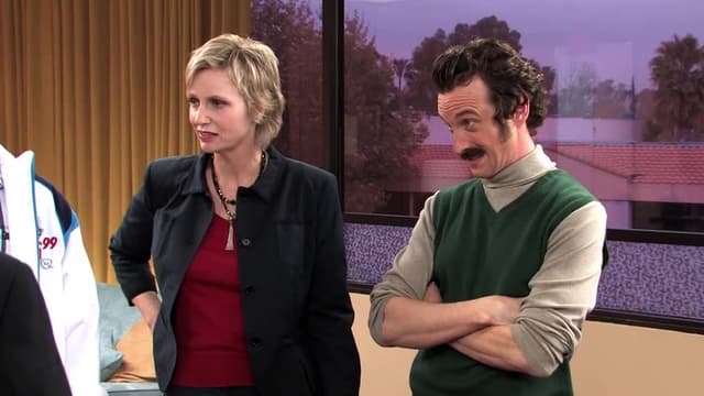 S01:E02 - Lydia's Perfect Man