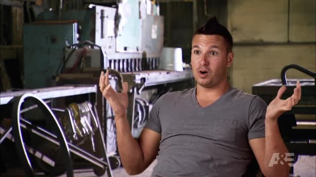 S02:E03 - Love at First Flight