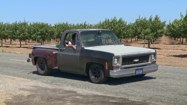 S01:E06 - The Roadkill Muscle Truck