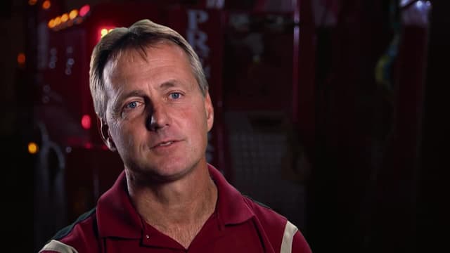 S01:E09 - Worlds Apart