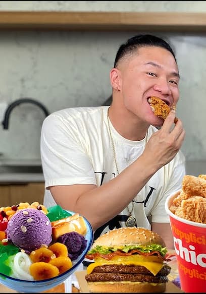 Póster de S01:E08 - Icy Mukbang With Saweetie