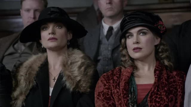 S04:E10 - The Sentimental Bloke