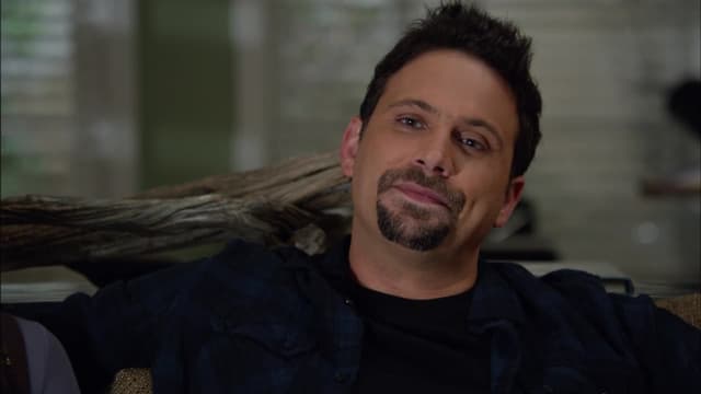 S01:E11 - Out in the Burbs