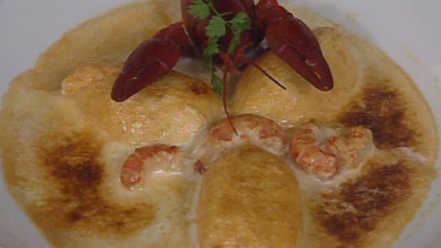 S06:E07 - Chefs: Albert Roux, Jean-Paul Lacombe, and Marcel Vanic