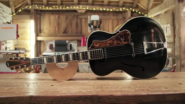 S05:E36 - Wall Clock, Lustre Bowl, Semi Acoustic Guitar