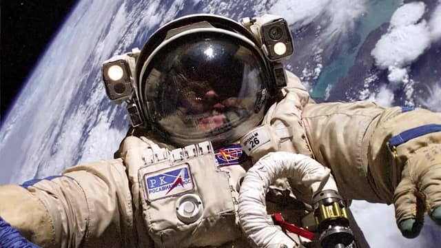 S01:E03 - Strange Yet True Conspiracy Theories