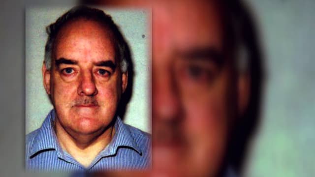 S01:E05 - The Man in Black: Peter Moore