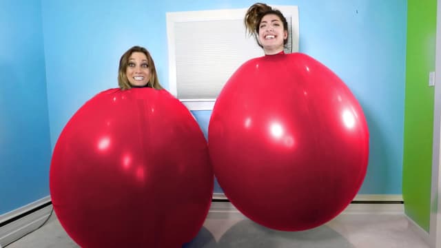 S01:E07 - Boys & Balloons - Handcuffs / Messy Boyfriend Tag / Giant Challenge
