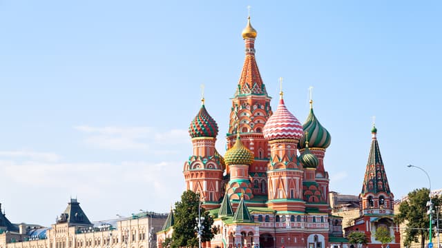 S01:E09 - Playful Design: Feast for the Eyes