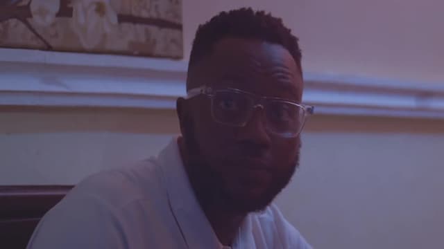 S01:E01 - Betrayal in Bloom