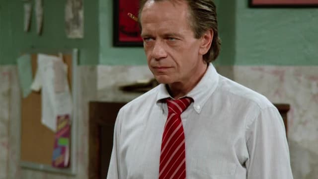 S03:E11 - Couch Potato