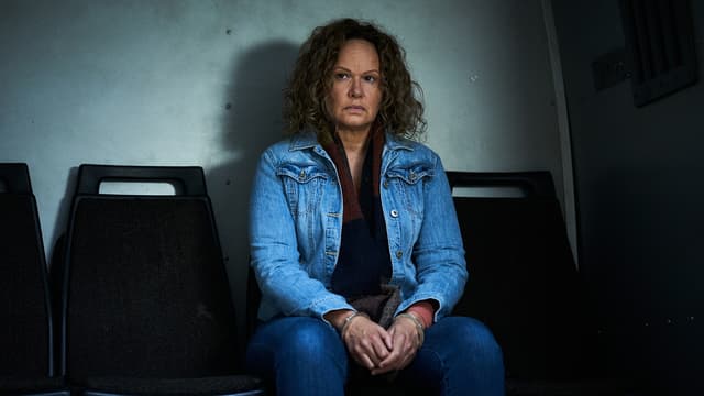 S08:E13 - The Ties That Bind